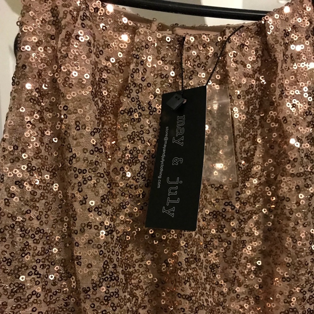 Champagne, open slit back dress! - Picture 3 of 3